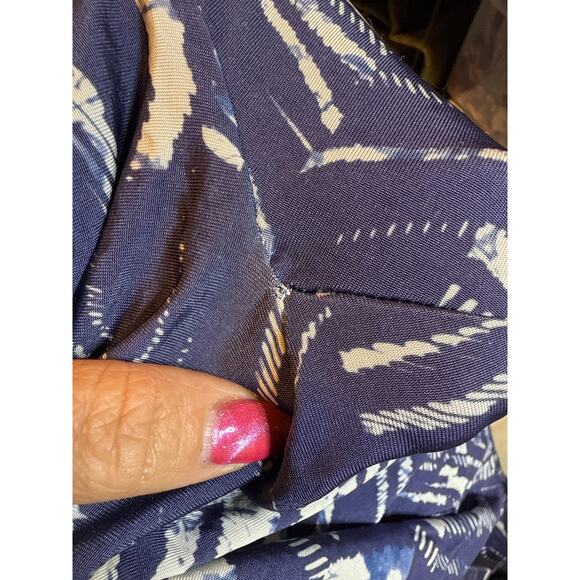 Marie Oliver
Paxton Dress 💘 - Picture 10 of 10